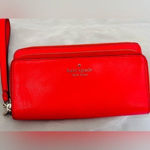Beautiful leather KATE SPADE WALLET/WRISTLIT
